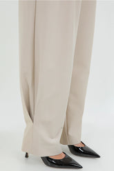 Soft Woven Pleated Trousers W Tapered Leg Opening